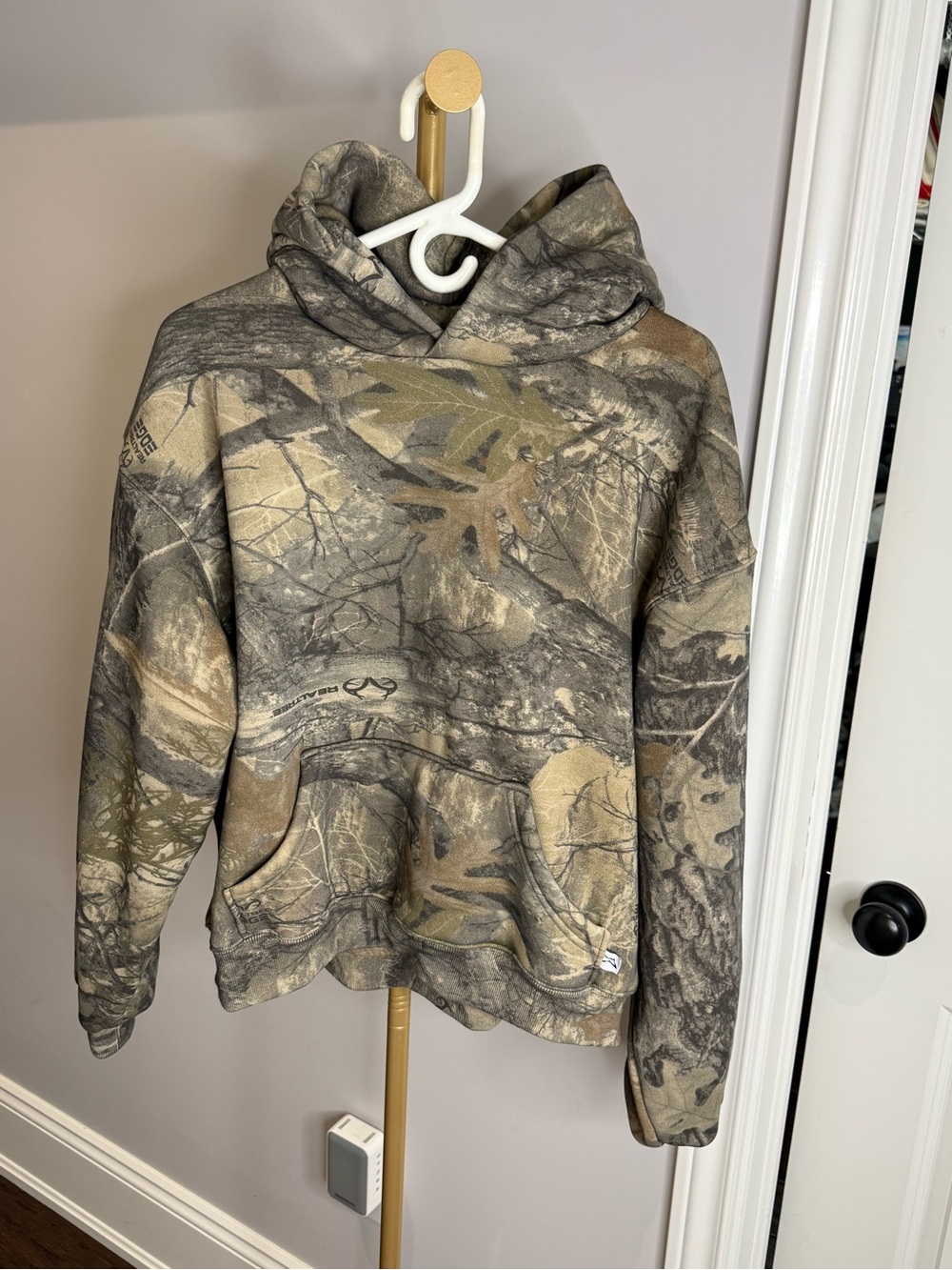 AKIMBO HOODIE - REALTREE® CAMO
Men/Women- Brown/Green SIZE M